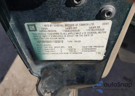 2001 GMC Sierra 1500 C3 z USA, uszkodzony, nr VIN 2GTEK69U611322012